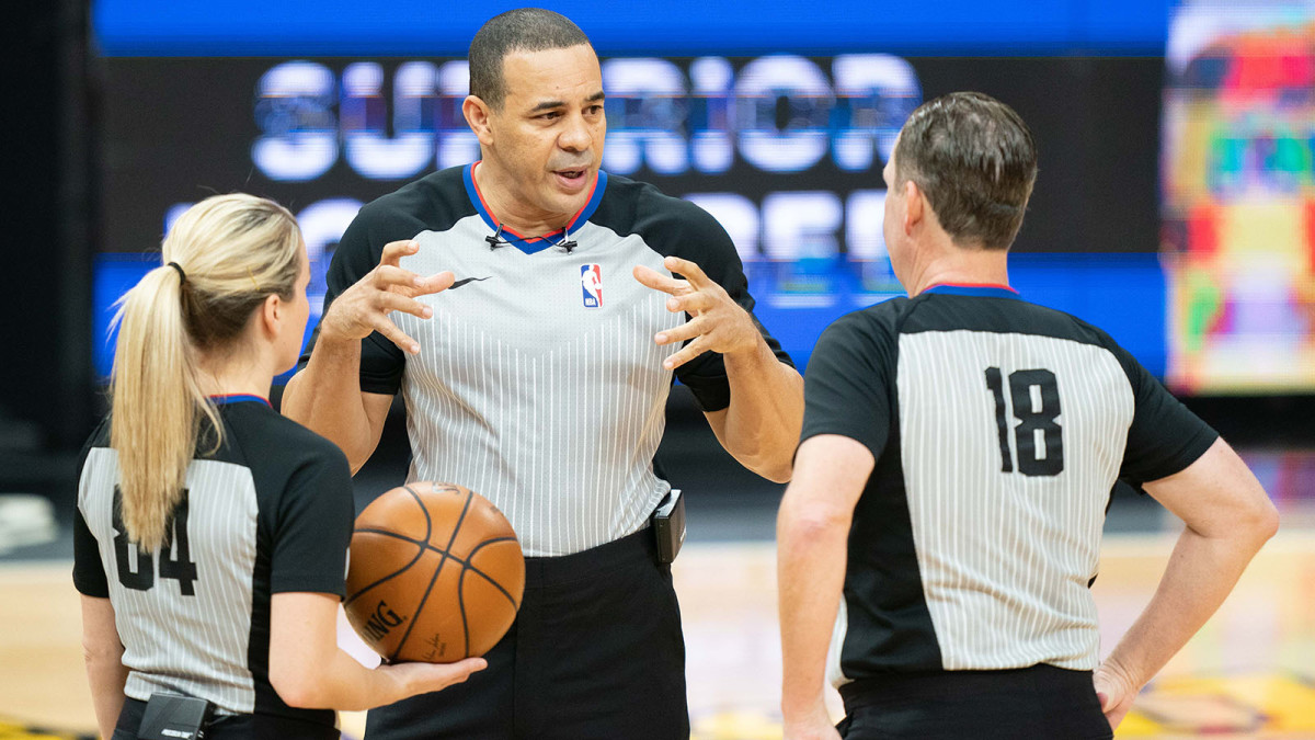 NBA-refs-talk